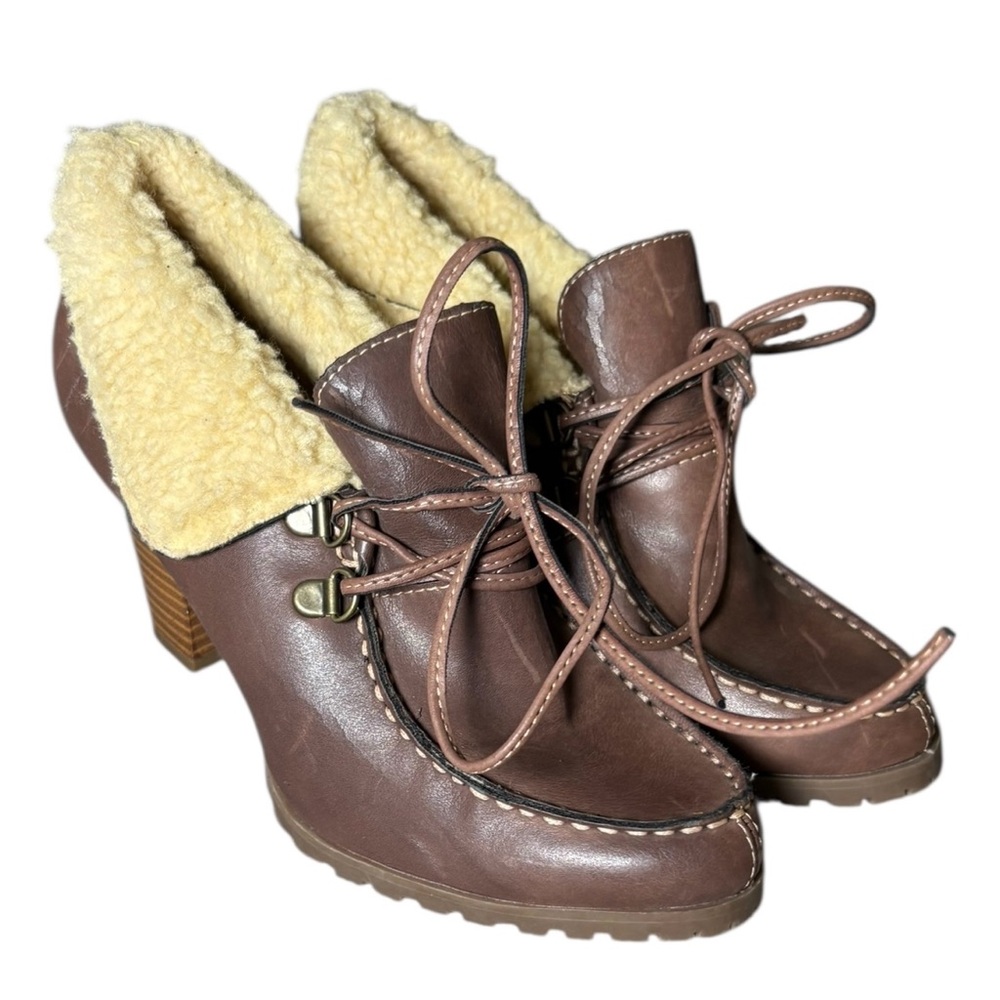 Ruff Hewn Willow Brown Cream Heeled Boots with Lace-Up Design Size 7